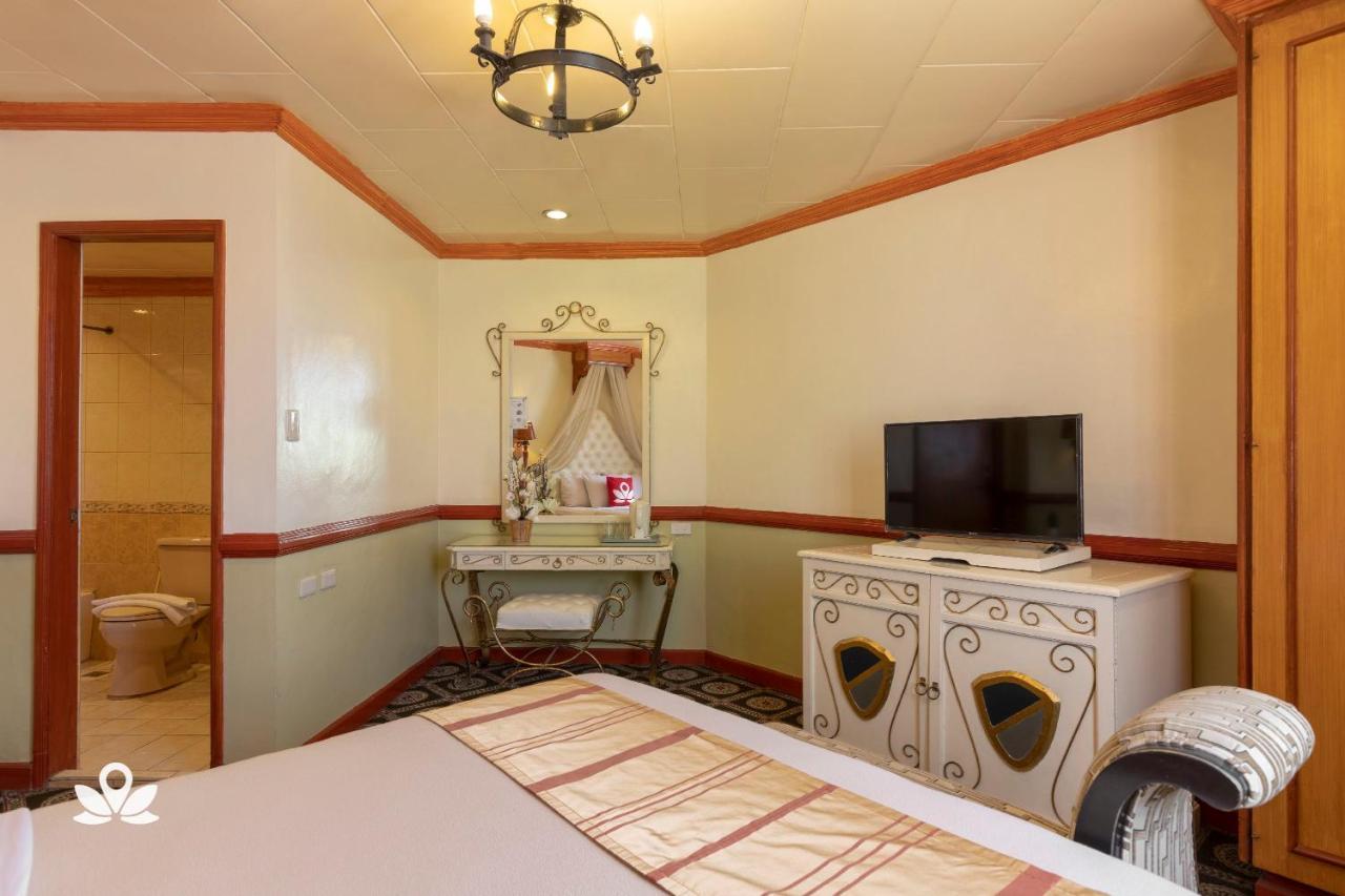 Zen Rooms Camelot Hotel Qc Quezon City Εξωτερικό φωτογραφία