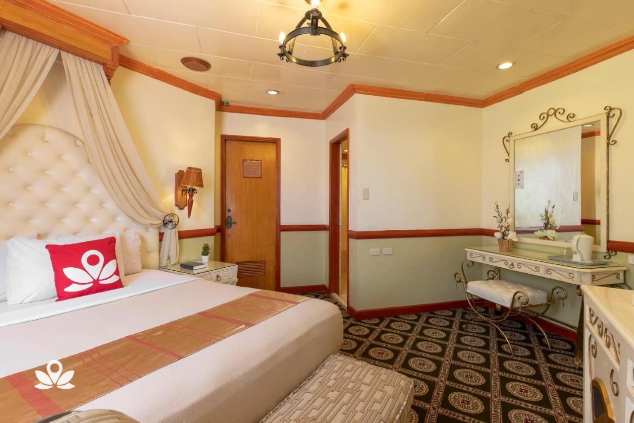Zen Rooms Camelot Hotel Qc Quezon City Εξωτερικό φωτογραφία